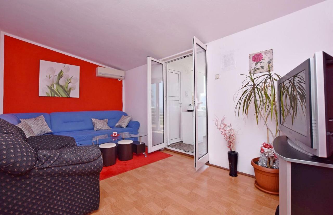 Apartments Siljak Petrovazzo Esterno foto