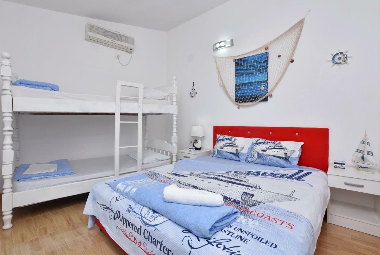 Apartments Siljak Petrovazzo Esterno foto
