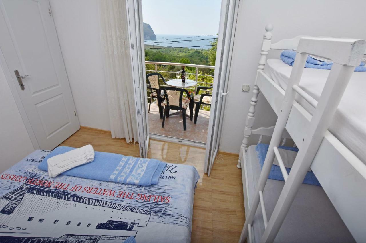 Apartments Siljak Petrovazzo Esterno foto